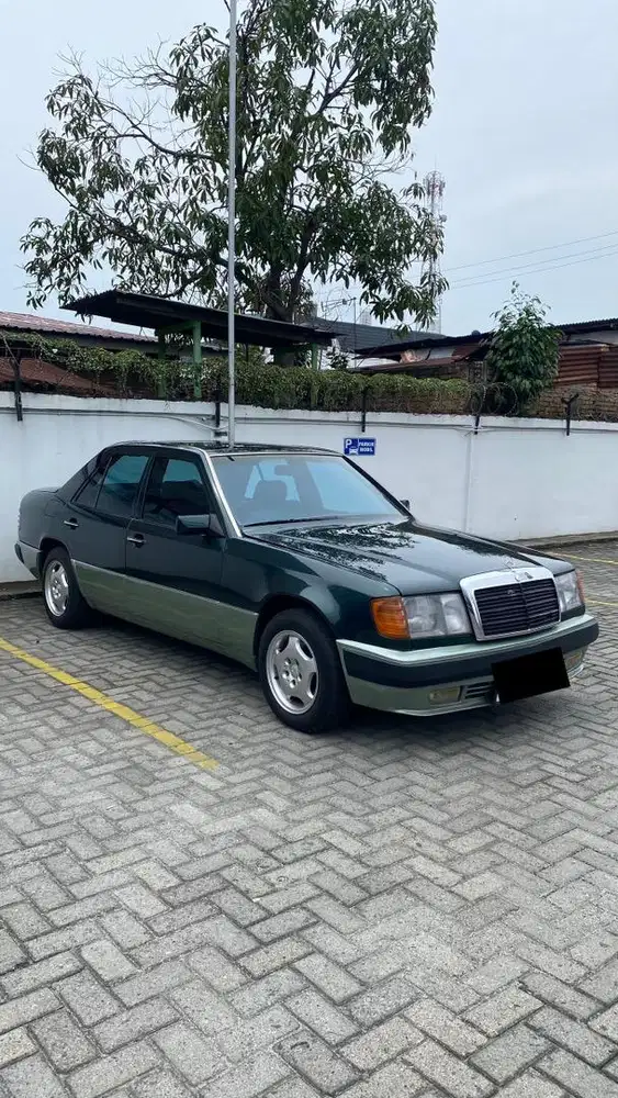 Mercedes benz w124 boxer