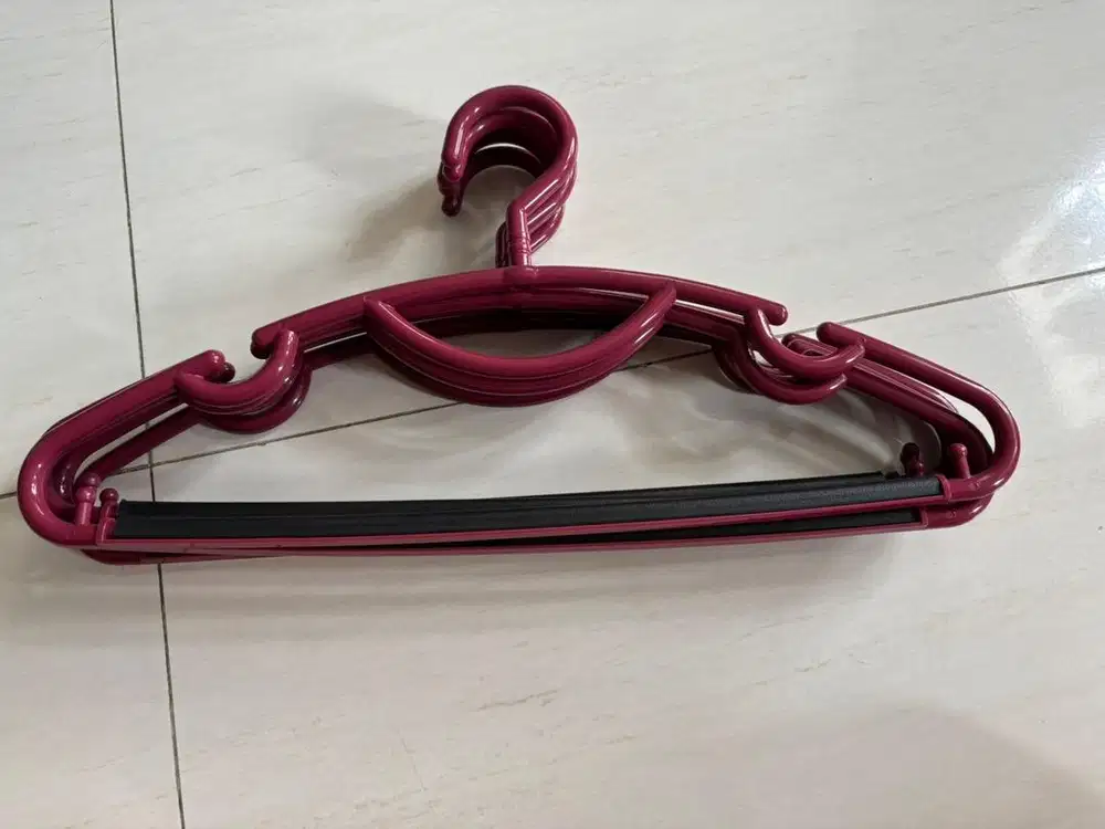 hanger baju merek lion star