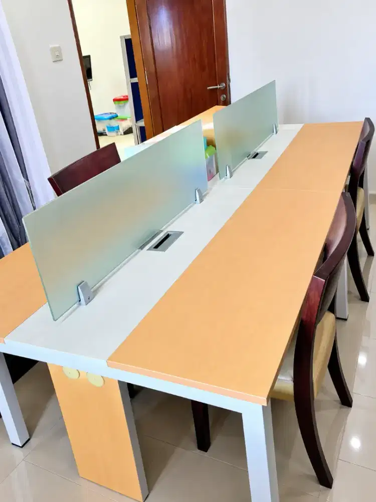 DIJUAL MEJA WORKSTATION KANTOR 4 SEAT + 4 KURSI