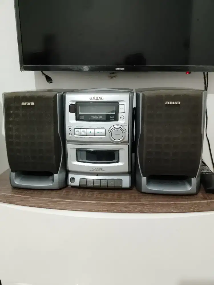 Dijual  radio aiwa era thn 2000 an