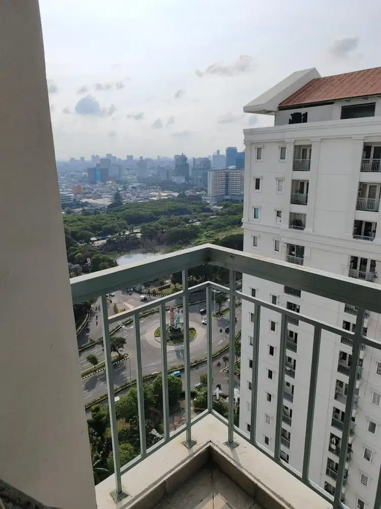DIJUAL APARTEMEN GRAND PALACE KEMAYORAN 98m² – LANTAI 29 HOEK – 3+1 KT