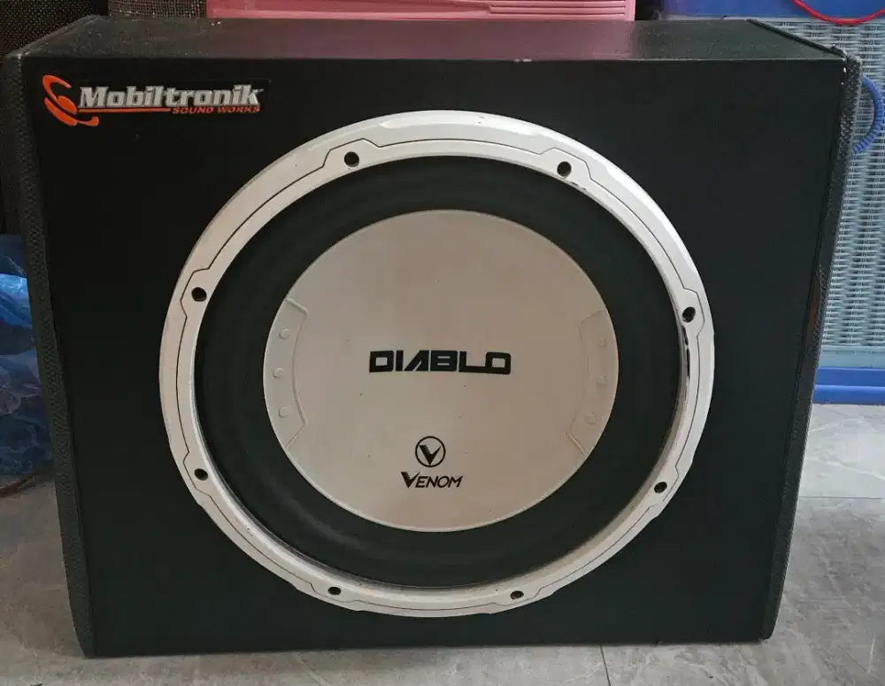 Subwufer venom diablo 12inch
