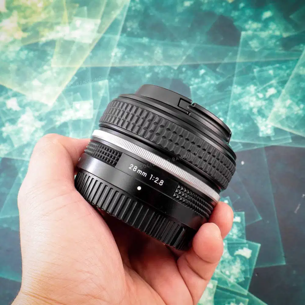 Nikon Z 28mm F2.8 SE. Fullset Like New.