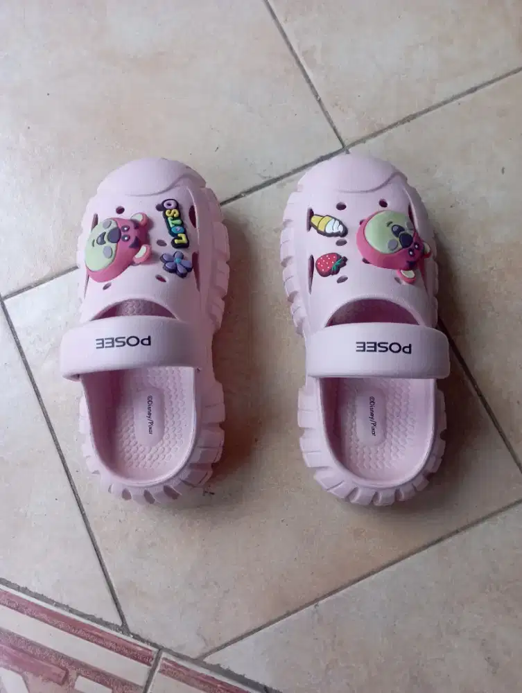 Sendal Posee original