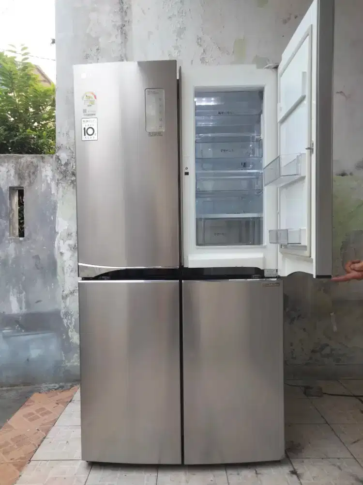 KULKAS 4PINTU ( LG DIOS )