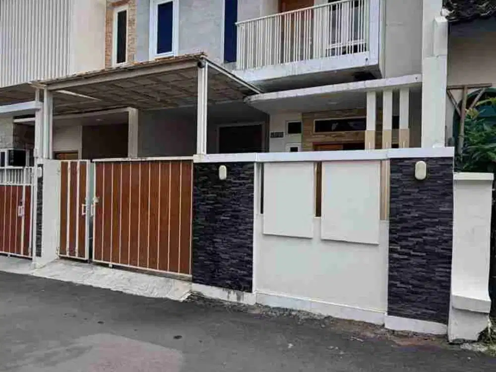 RUMAH MEWAH 2 LANTAI MODERN - HARGA MURAH POLL DALAM PERUMAHAN DEKAT UGM SLEMAN
