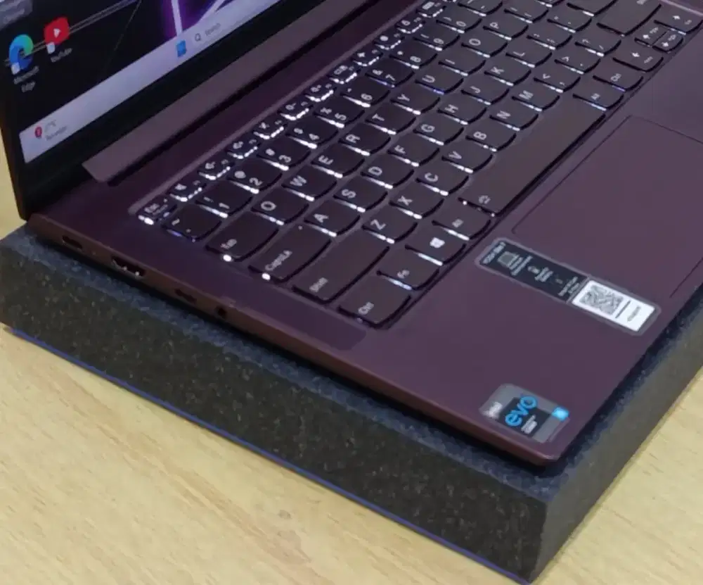 Laptop LENOVO Yoga Slim 7 prosesor Intel Core i5-1135G7