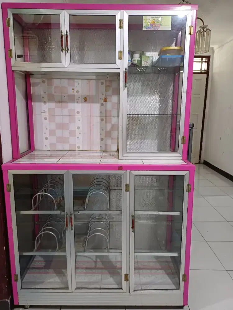 Lemari dapur alumunium