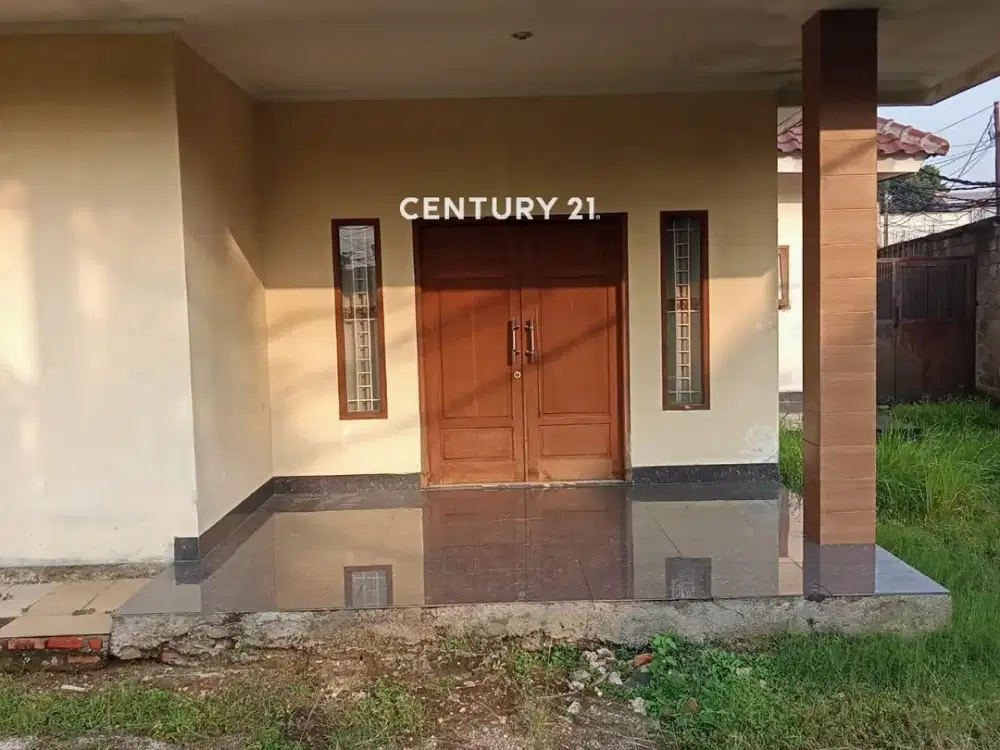 Rumah Dengan Halaman Luas Di Ciputat As 19045
