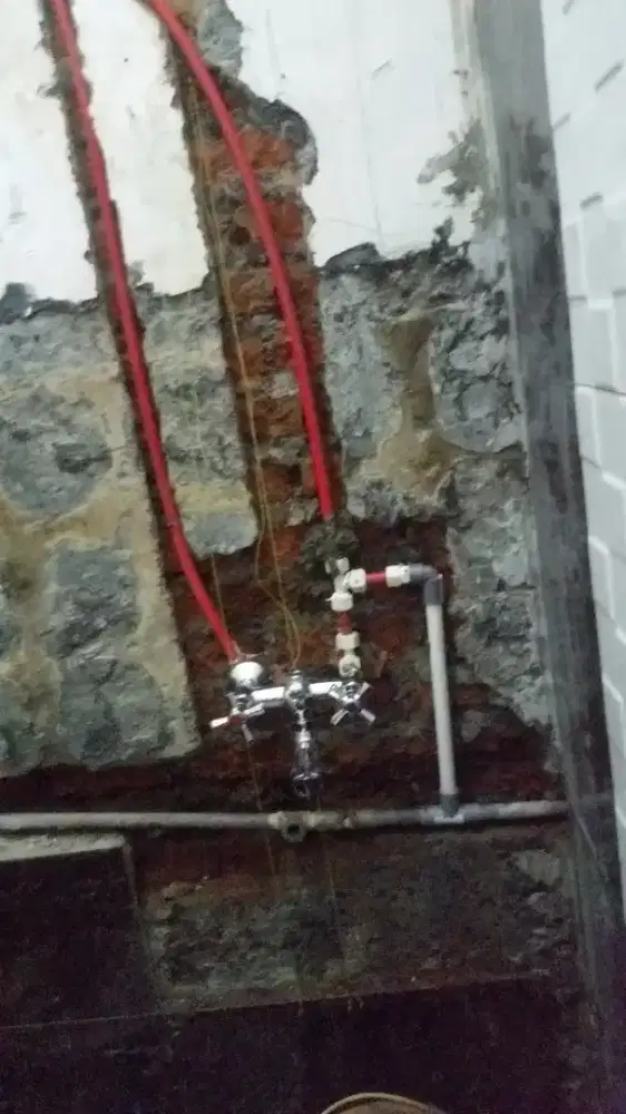Tukang bangunan