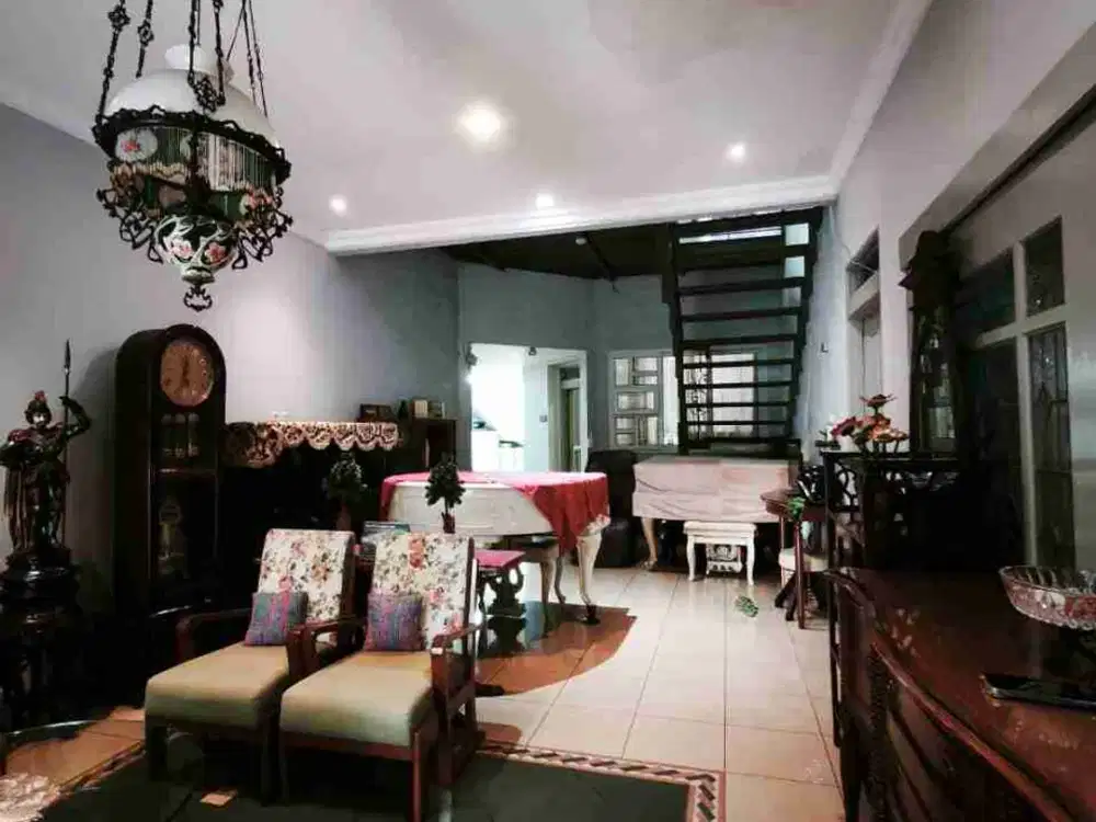 Jual Rumah Mewah di Jalan Dharmawangsa Kebayoran Baru