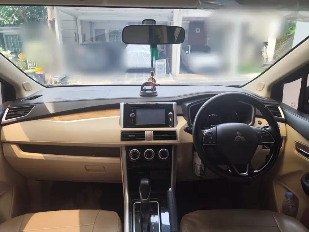 Mitsubishi Xpander Ultimate A/T 2019 Hitam - Terawat & Siap Pakai!