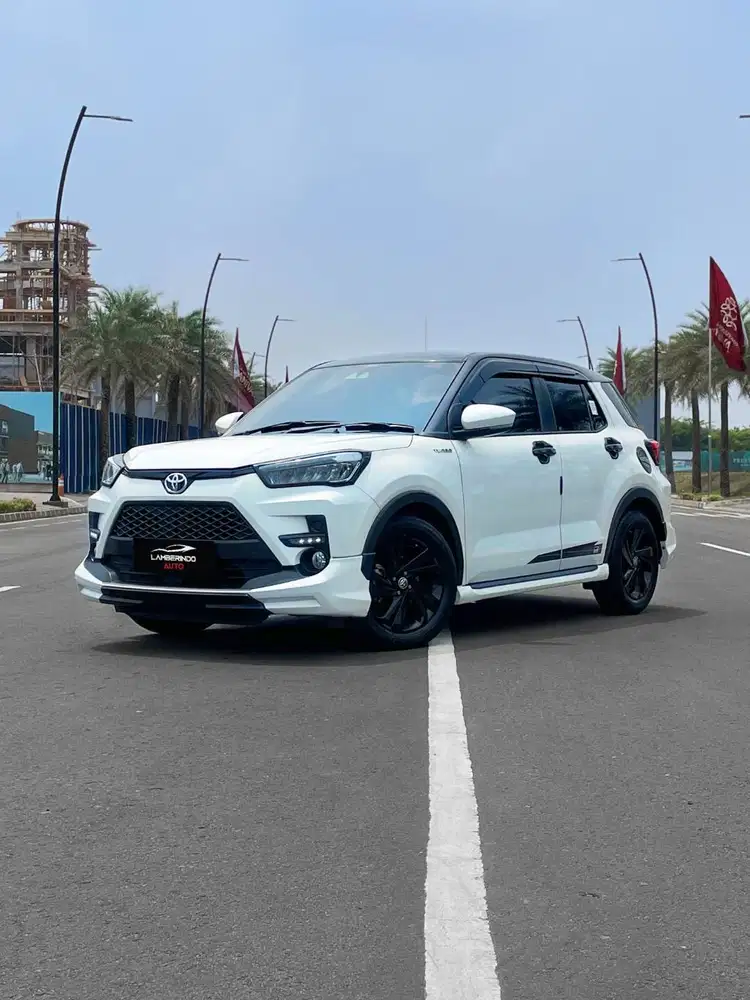 TOYOTA RAIZE GR 1.0 TURBO TSS 2022 PUTIH TWO TONE LOW ODO !!