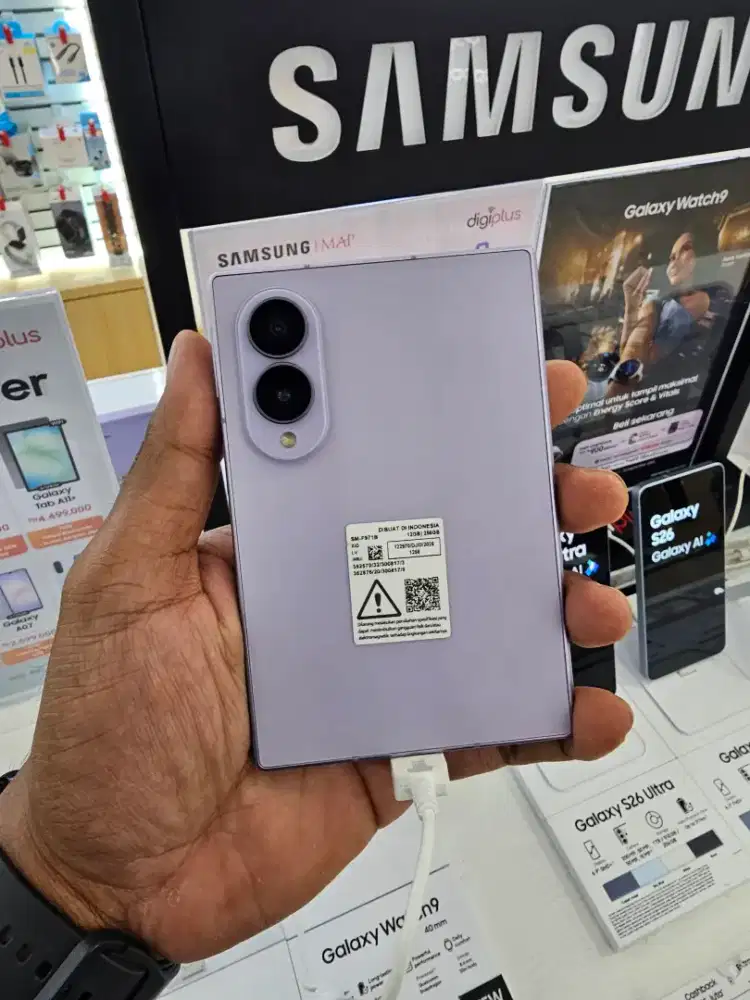 Samsung Z Fold 8