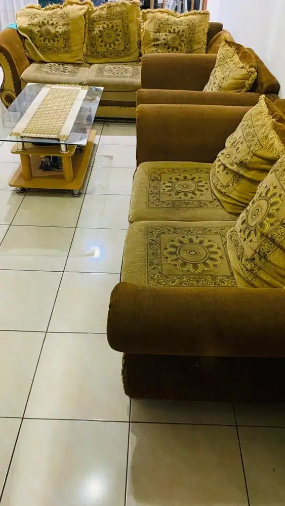 Sofa set 3 seater 1 seater dan 2seater 1 meja kaca