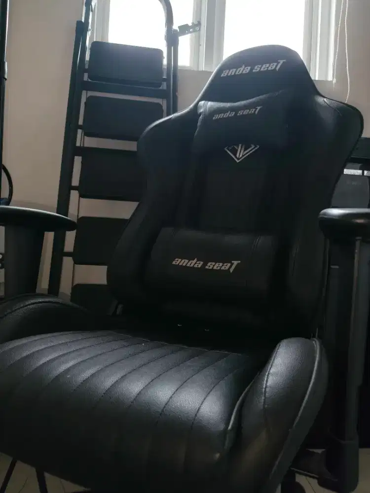 Kursi gaming merk ANDA SEAT