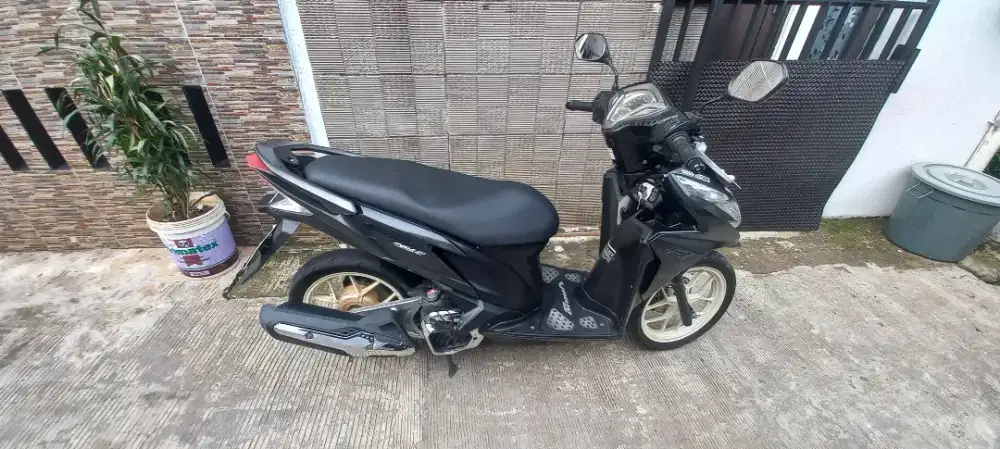 JUAL CEPAT HONDA VARIO 125 KZR ISS 2014 TERAWAT (SERI TERTINGGI)