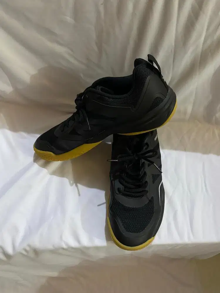 Sepatu Badminton Perfly Nego