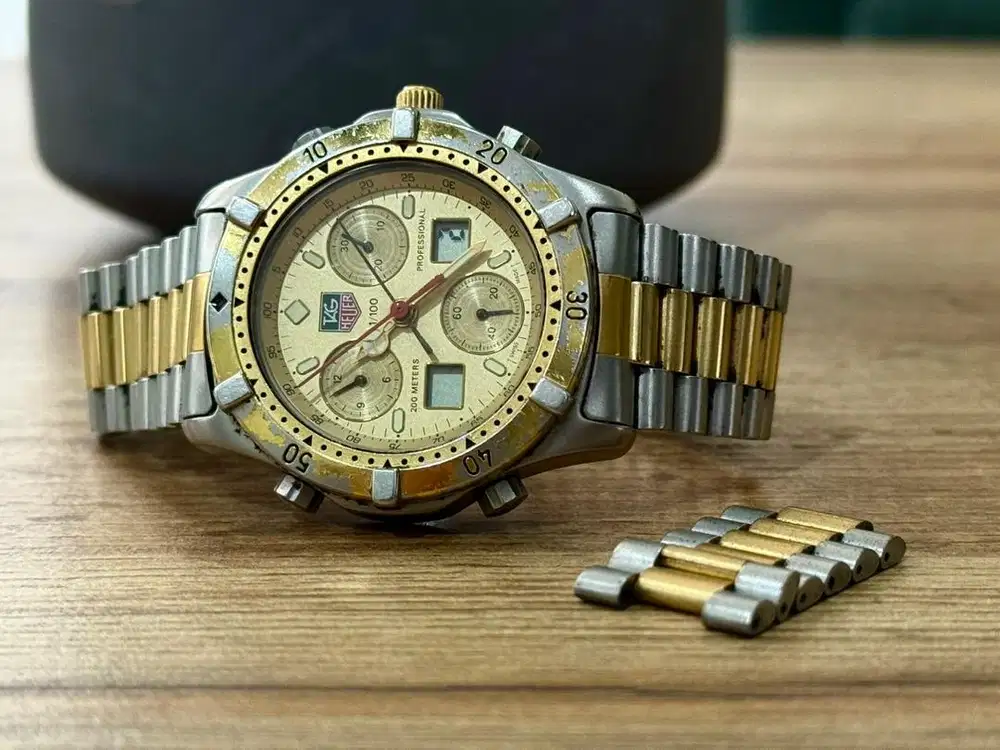 Tag Heuer 2000 Digital Chronograph (Rare)