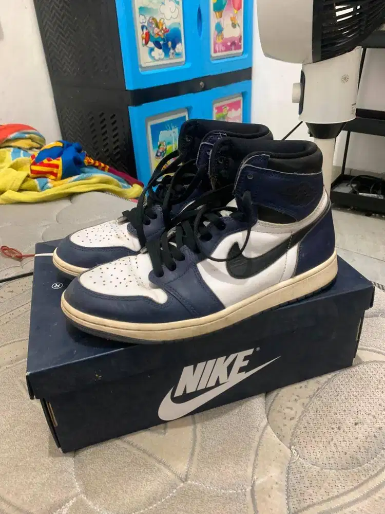 jordan midnight navy