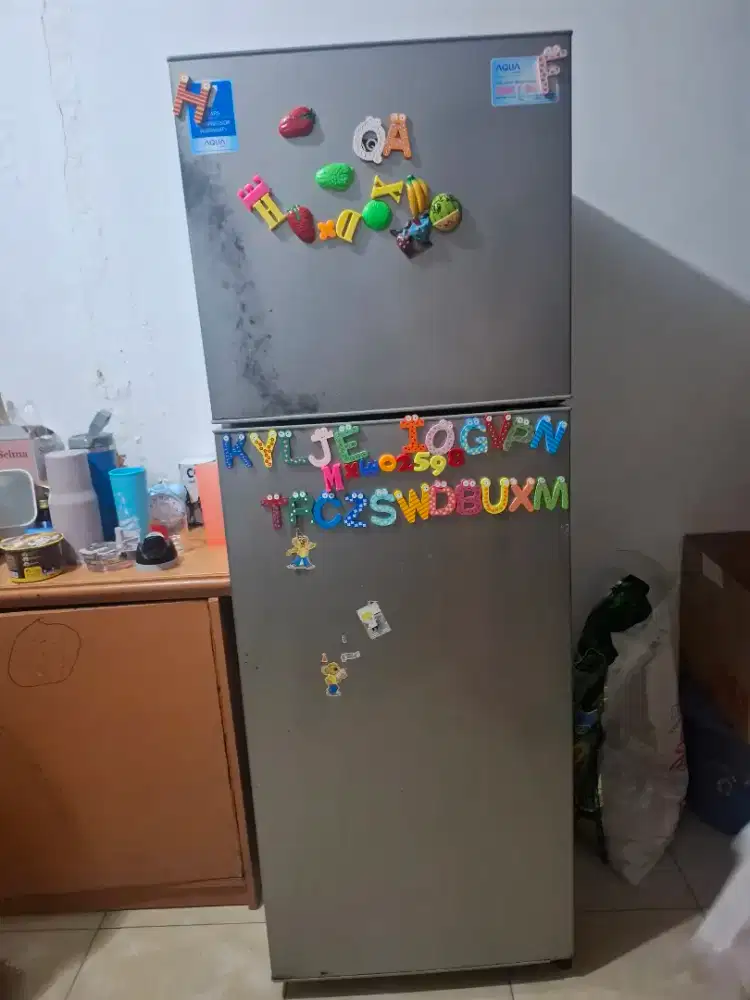 DIJUAL KULKAS AQUA 2 PINTU