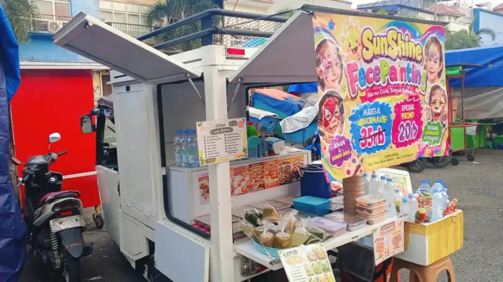 Bajaj Foodtruck
