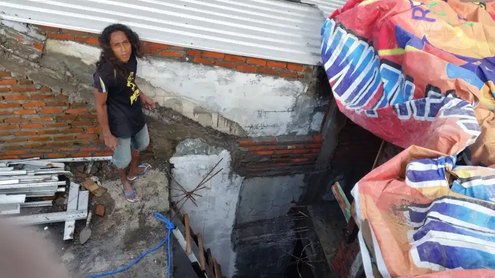 Tukang bangunan