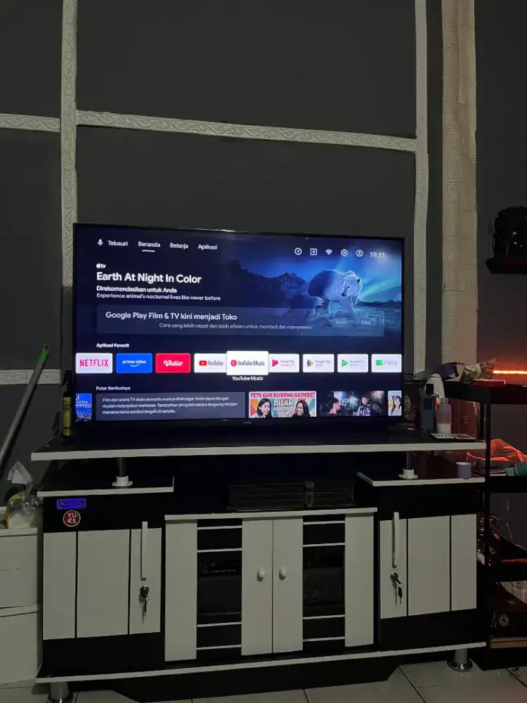 Jual tv Realme 43in sudah smart dan Android tv