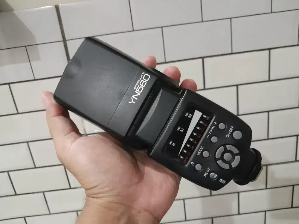 Flash kamera YN560