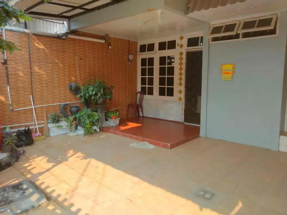 Disewakan rumah rapi nyaman siap huni dekat bunderan kelapa gading