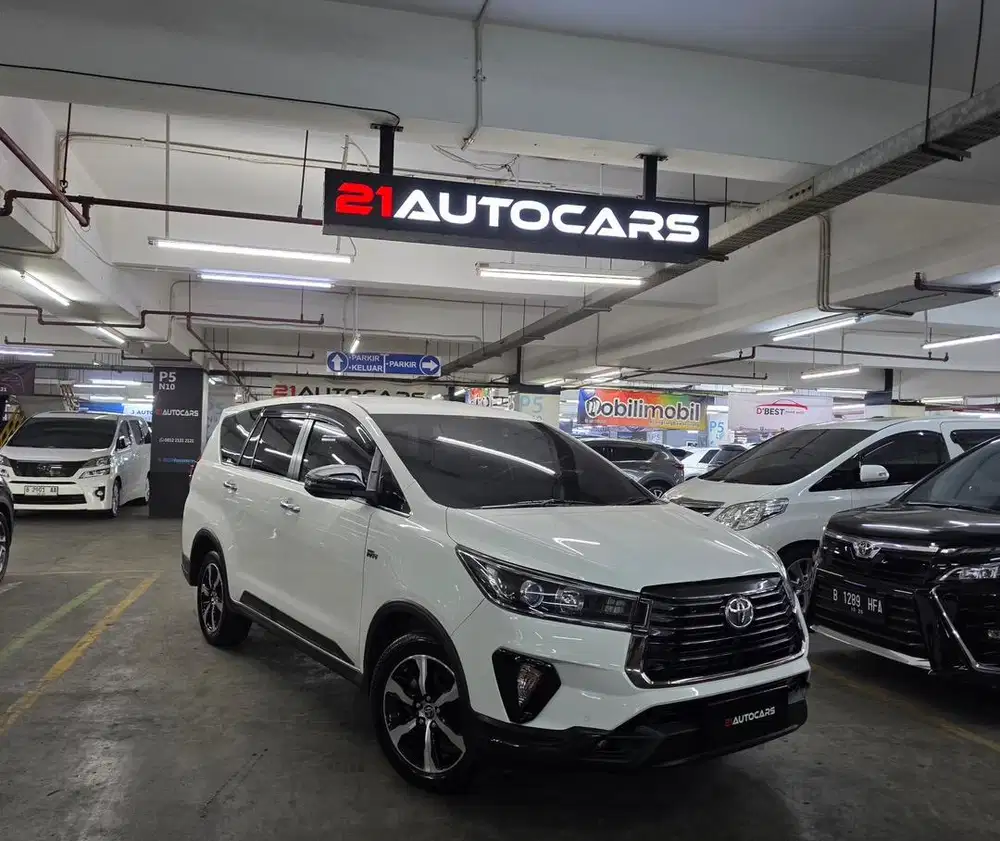 TOYOTA KIJANG INNOVA VENTURER 2.0 AT 2022