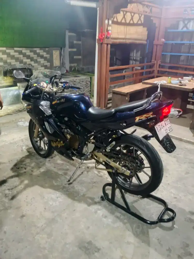 Ninja RR Mulus body carbon