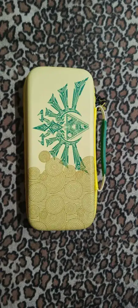 POUCH NINTENDO SWITCH