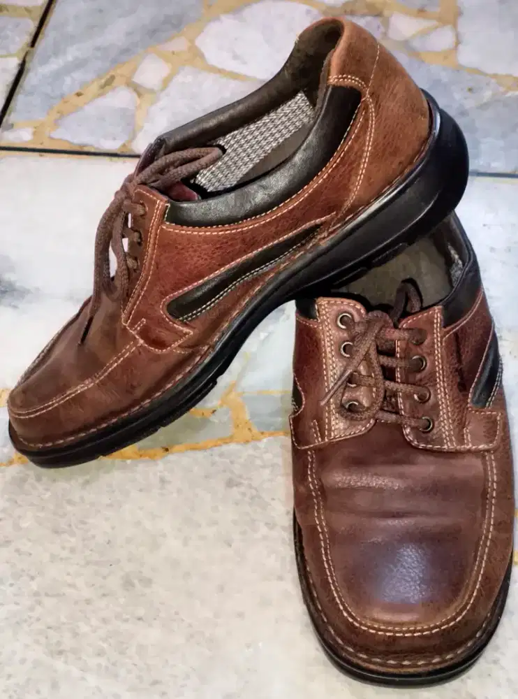 Sepatu Hush Puppies Size 40