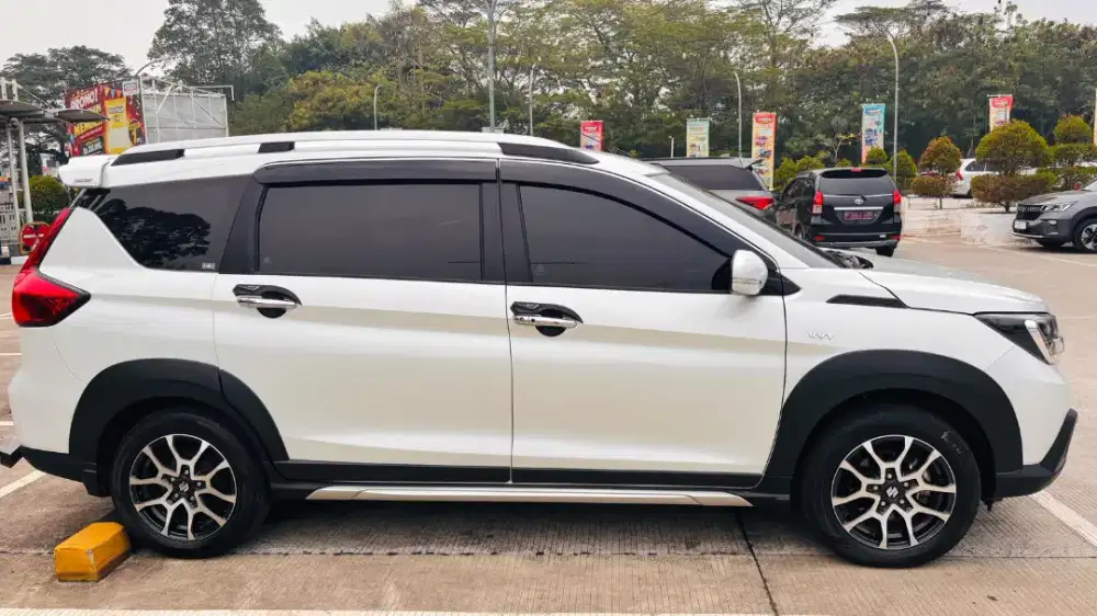 Suzuki xl7 1.5 ALPHA putih