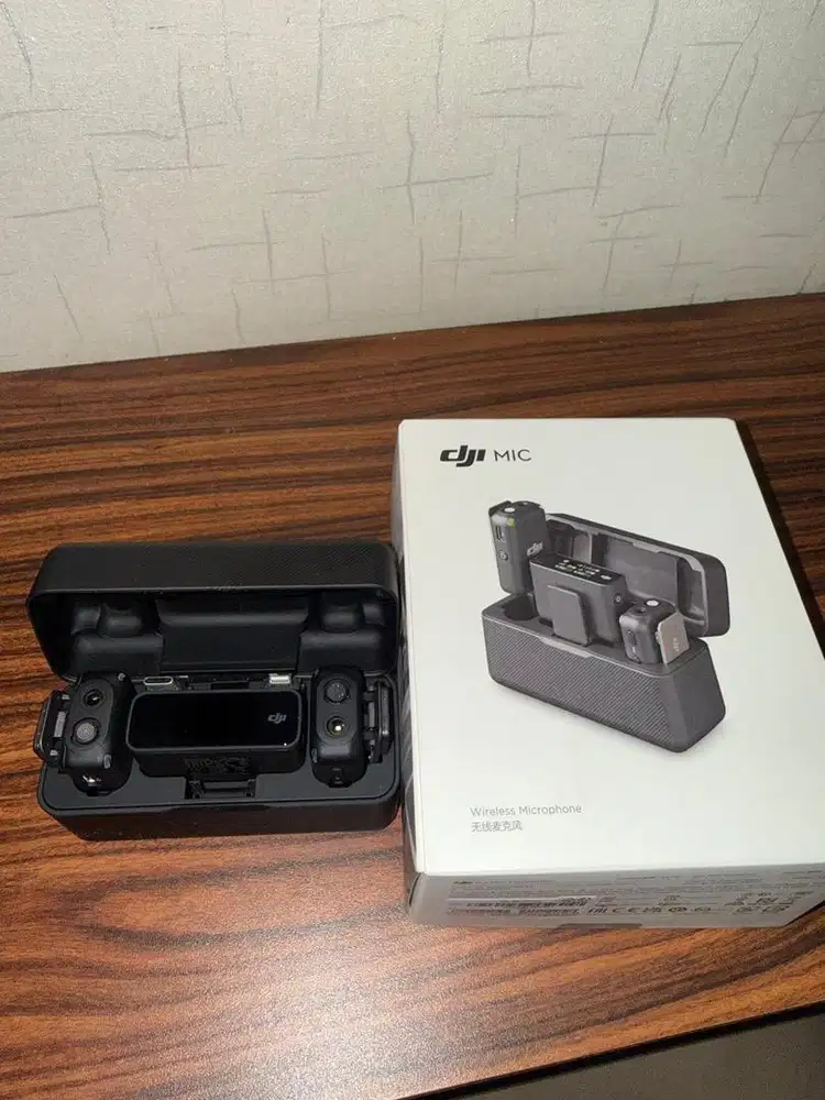 DJI Mic 1st Gen 2TX + 1RX + Charging Case | Full Set