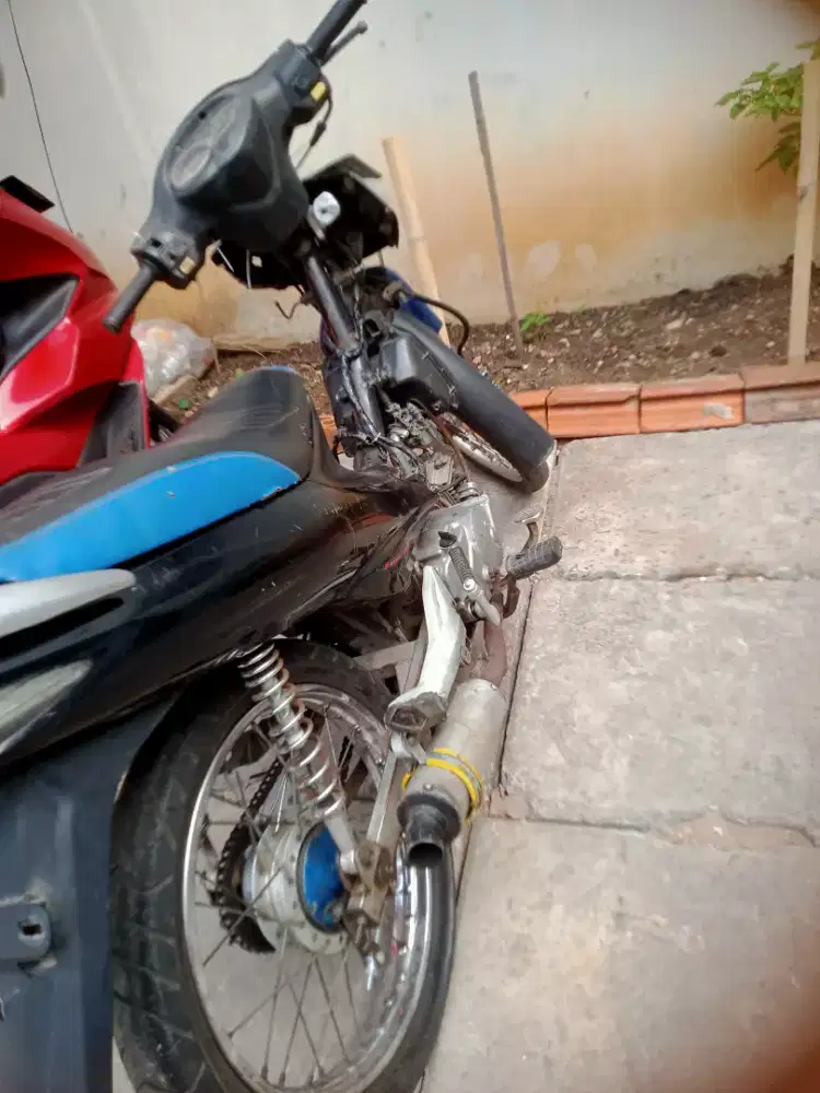 Jual motor smash new 2006