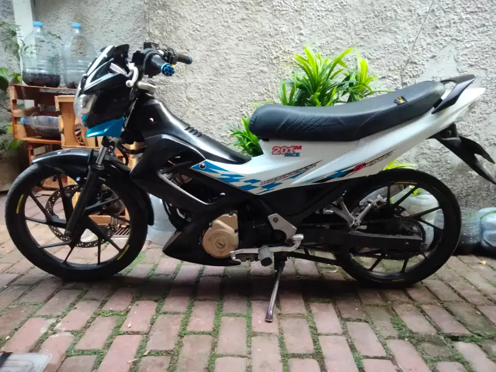 Satria Fu 2012  BISA TT SAMA HP, MOTOR good condition istimewa