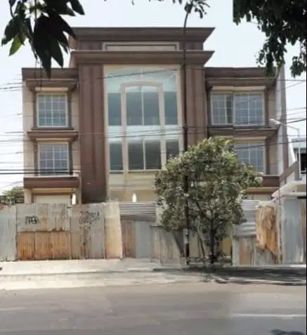 BARU GRES! GEDUNG KOMERSIAL RAYA JEMURSARI LOKASI STRATEGIS BAGUS 3 LT