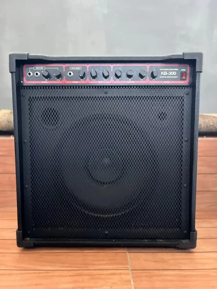 Amplifier keyboard TORNADO KB-300