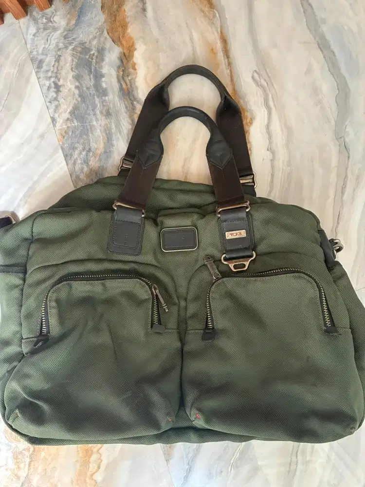 Tas Tumi Preloved