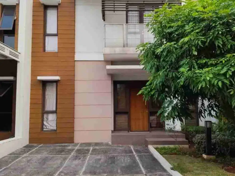 Dijual Murah Rumah Semi Furnished Cantik The Orchard Summarecon Bekasi
Cluster Burgundy