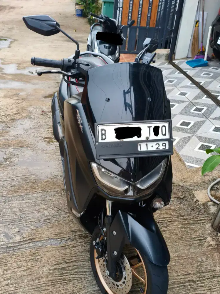 Dijual N-Max 2021 Hitam