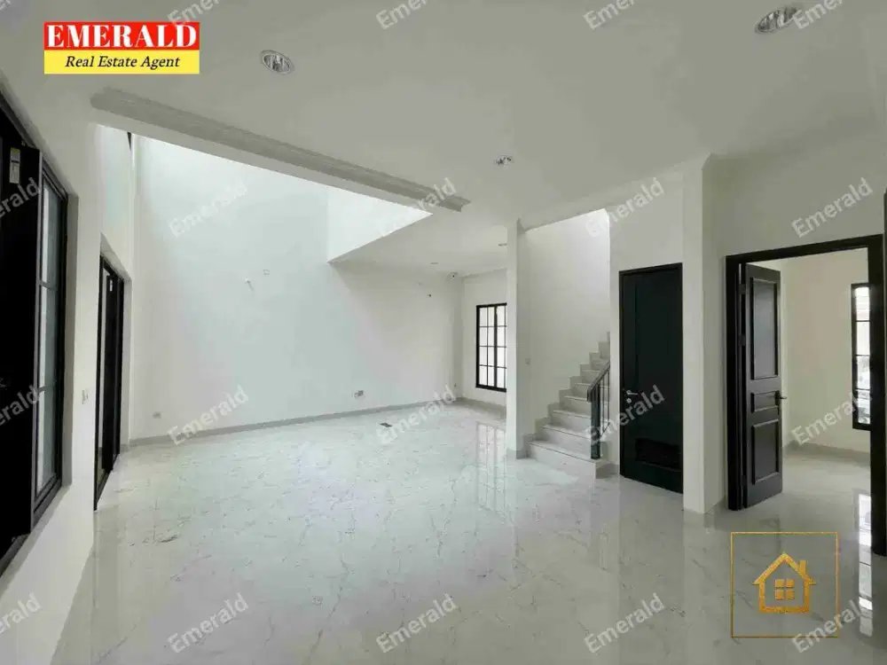 Rumah Cantik Siap Huni di Kawasan Exclusive PIK 2