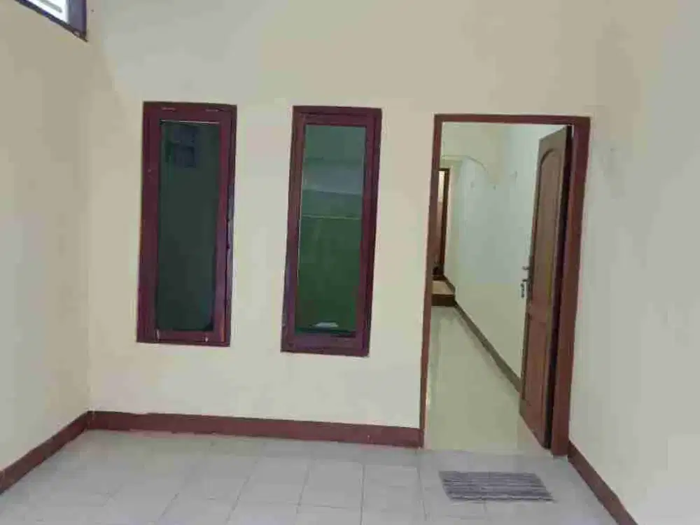 Rumah Kontrakan 2 lantai Di Kampung Melayu Kecil, Jakarta Selatan