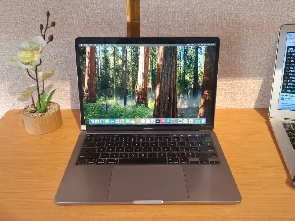 Macbook Pro Toucbar 13-inch 2020| i5 | 8/512 GB
