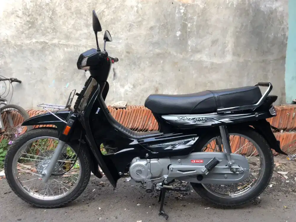 Honda astrea grand