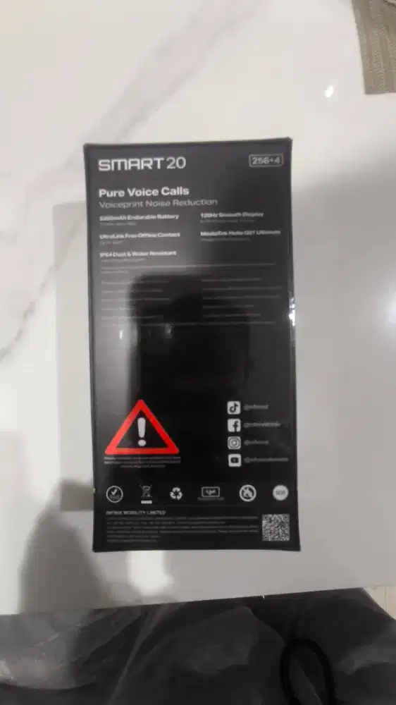 Infinix smart 20 4/256 garansi resmi