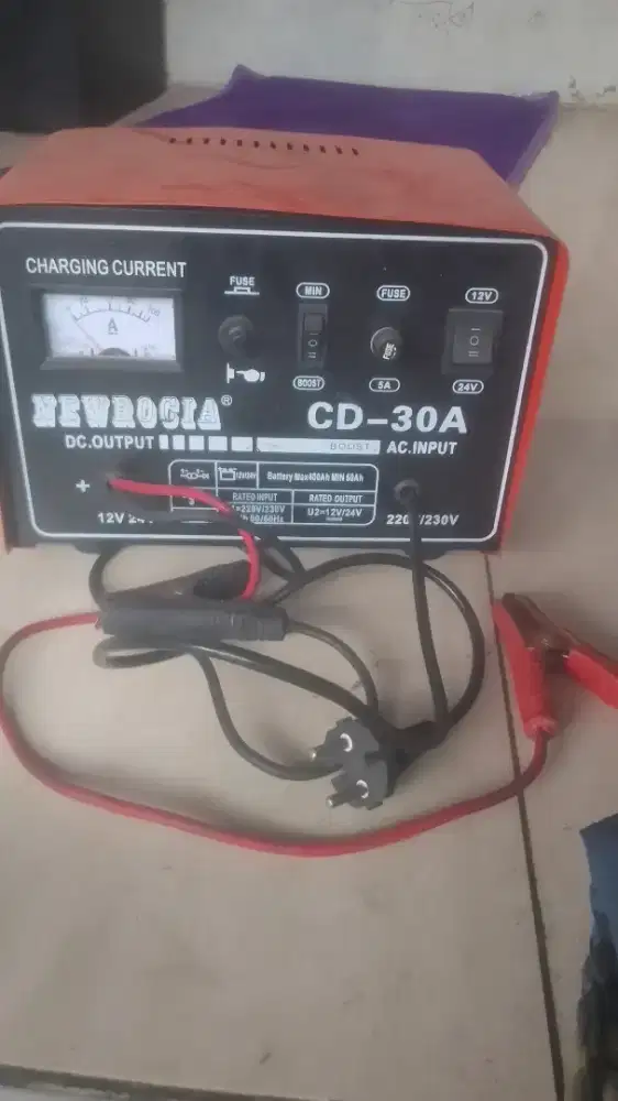 charger aki 30a