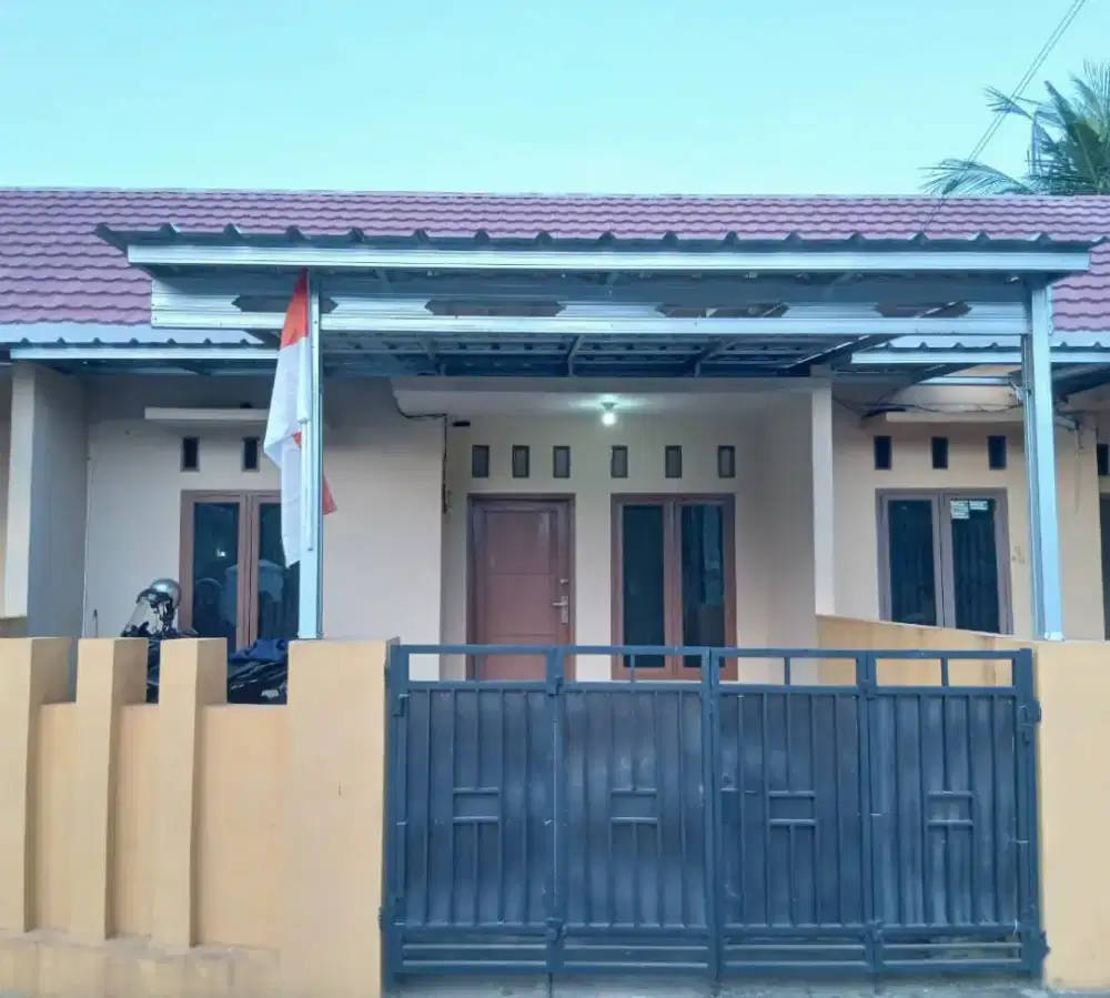 Disewakan rumah Tempat strategis tengah kota
